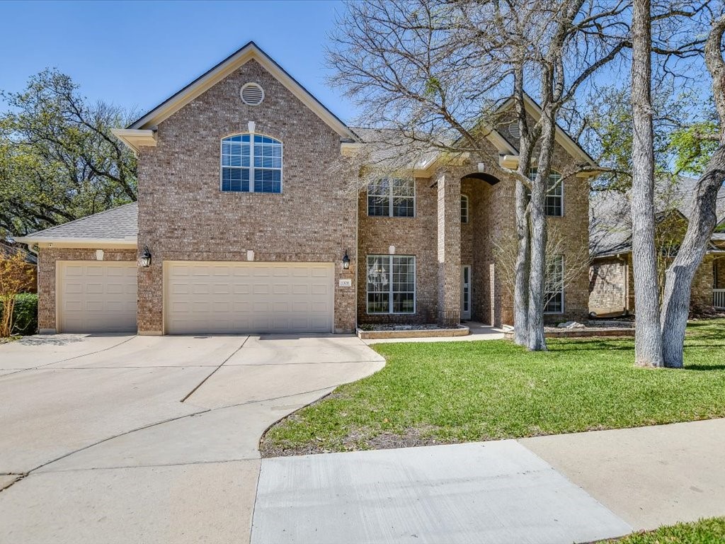 front view of house with a yard