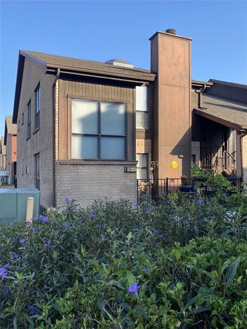 $150,600 | 70 Evanston Street, Unit 1 | Cloverleaf