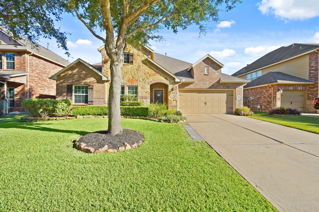 Welcome to 21330 Hawkley Drive! This 2-story foyer offers 3,686 sqft of living space, 4 bathrooms, and 3 full bathrooms.