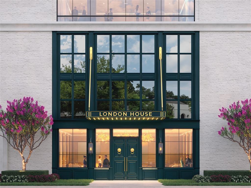 LONDON HOUSE. A luxury boutique mid-rise featuring 23 residences. Located at 2323 San Felipe in River Oaks.