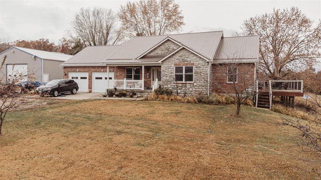 $1,140,000 | 375 Rd Runner Lane | Oak Hill Township - Crawford County