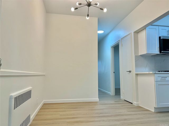 $2,700 | 161-15 29th Avenue, Unit 2F | Flushing