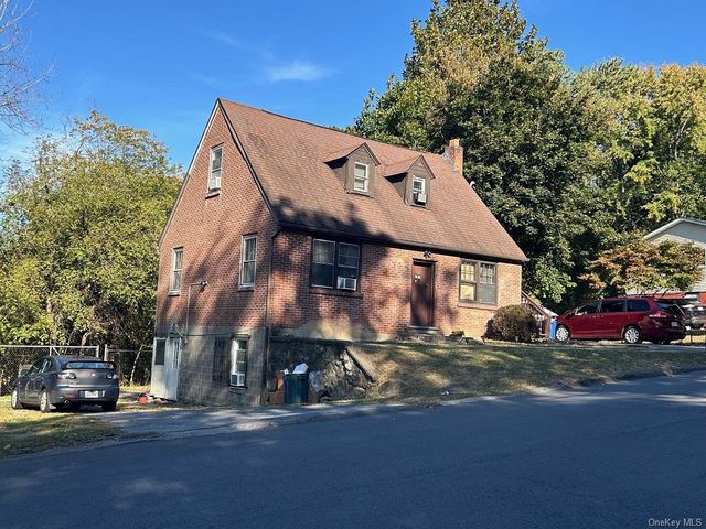 $525,000 | 15 Hawthorne Avenue | Newburgh