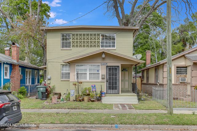 $250,000 | 1337 West 23rd Street | Moncrief Park