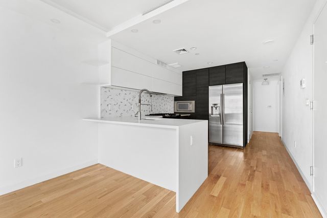 $1,025,000 | 169 Lexington Avenue, Unit 2 | Bedford-Stuyvesant