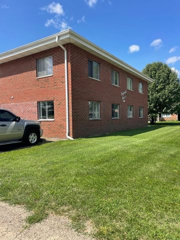 $950 | 348 Irene Avenue, Unit 3 | Rochelle