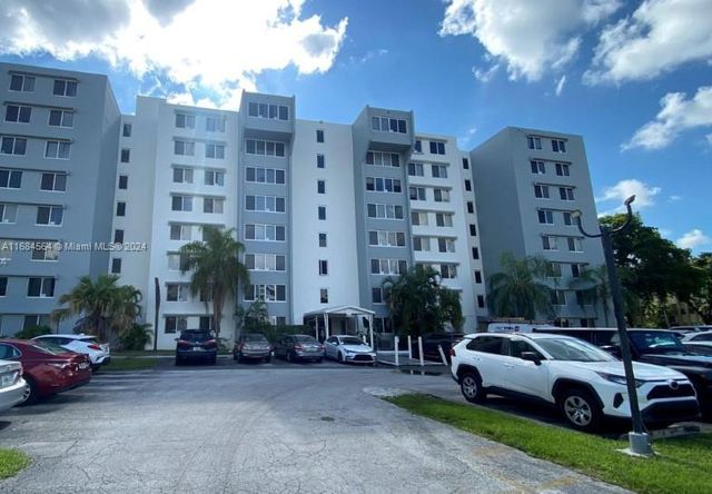 $2,800 | 9143 Southwest 77th Avenue, Unit B802 | Kendall