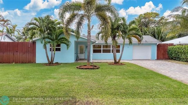 $590,000 | 132 Southeast 25th Avenue | Boynton Beach