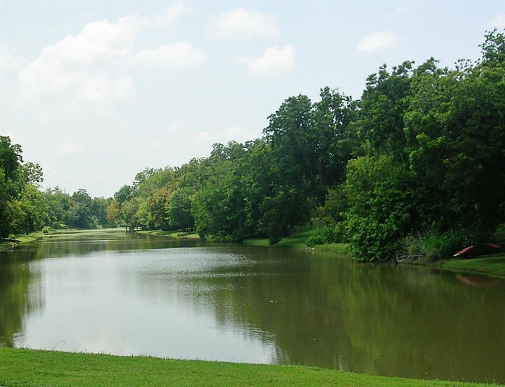 a view of a lake view with a outdoor space