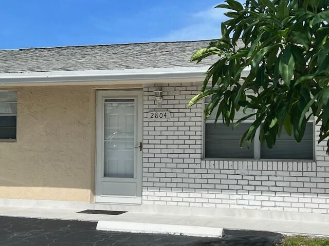 $2,000 | 2804 Crown Court | Delray Beach