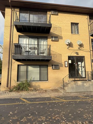 $109,900 | 9814 Sayre Avenue, Unit 101 | Chicago Ridge