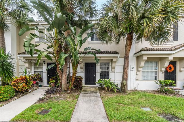 $2,050 | 4990 Palmbrooke Circle, Unit 4990 | West Palm Beach