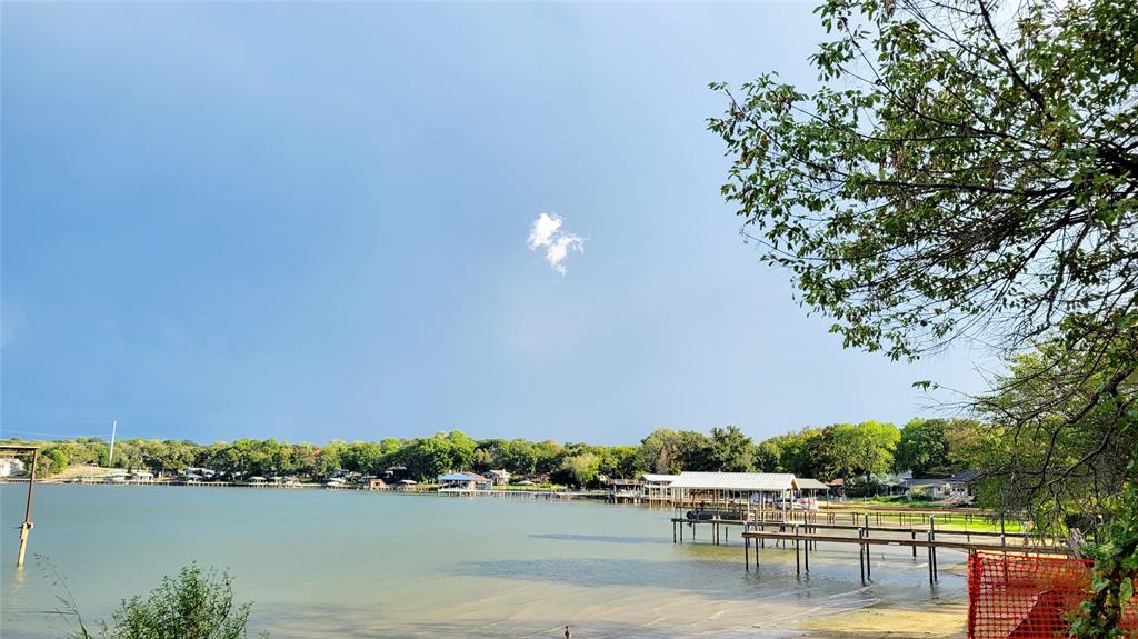 Kerens Vacation Rental w/ On-Site Fishing Pier! - Lofts for Rent in Kerens,  Texas, United States - Airbnb