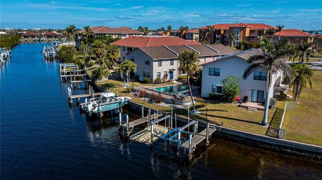 $325,000 | 3335 Purple Martin Drive, Unit 6 | Punta Gorda Isles