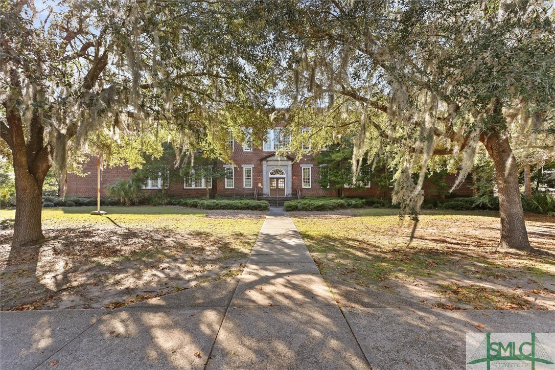 Front view from Skidaway Road