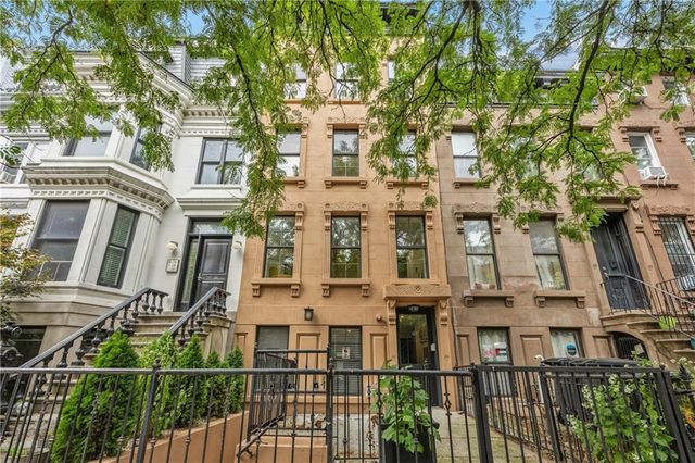 $1,250,000 | 583 Putnam Avenue, Unit 4 | Bedford-Stuyvesant