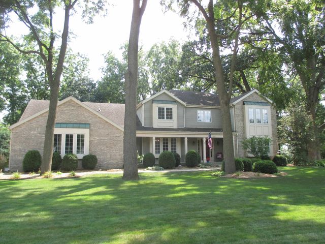 $499,900 | 2512 Camelot Court | Beloit