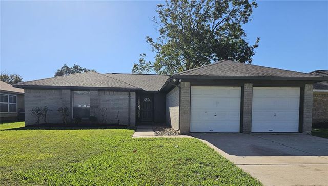 $2,145 | 406 Capehill Drive | Clear Lake