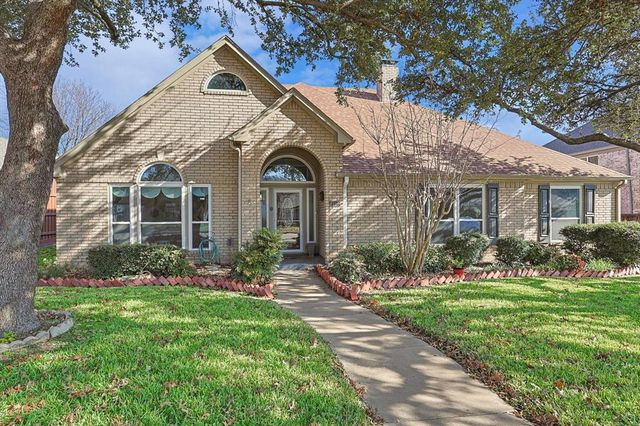 $559,500 | 2106 Menton Place | Southwest Carrollton