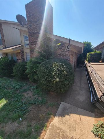 $1,550 | 612 Lillard Road, Unit C | Northwest Central Arlington