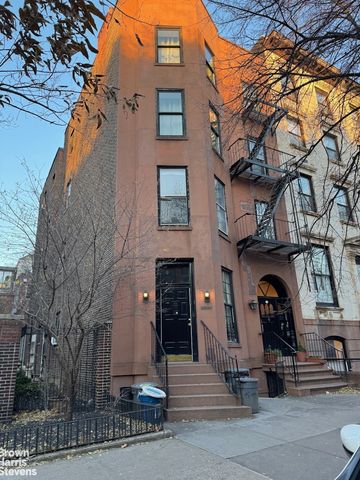 $6,000,000 | 103 Joralemon Street | Brooklyn Heights