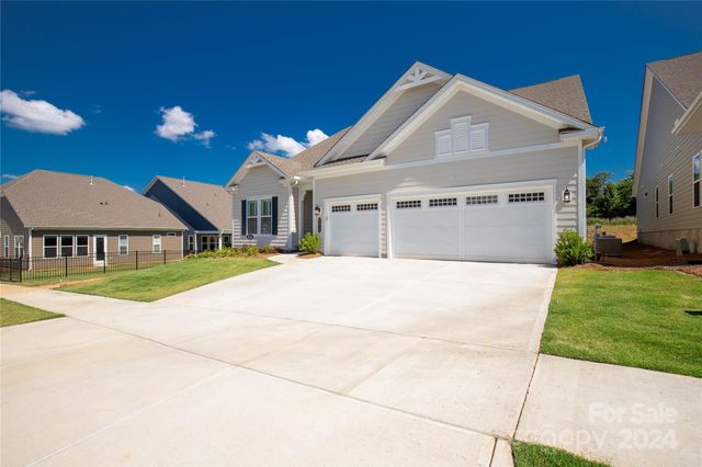 $899,900 | 6070 Waldorf Avenue | Sandy Ridge Township - Union County