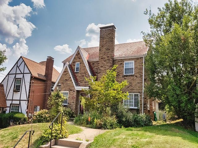 $320,000 | 2325 Beaufort Avenue | Brookline