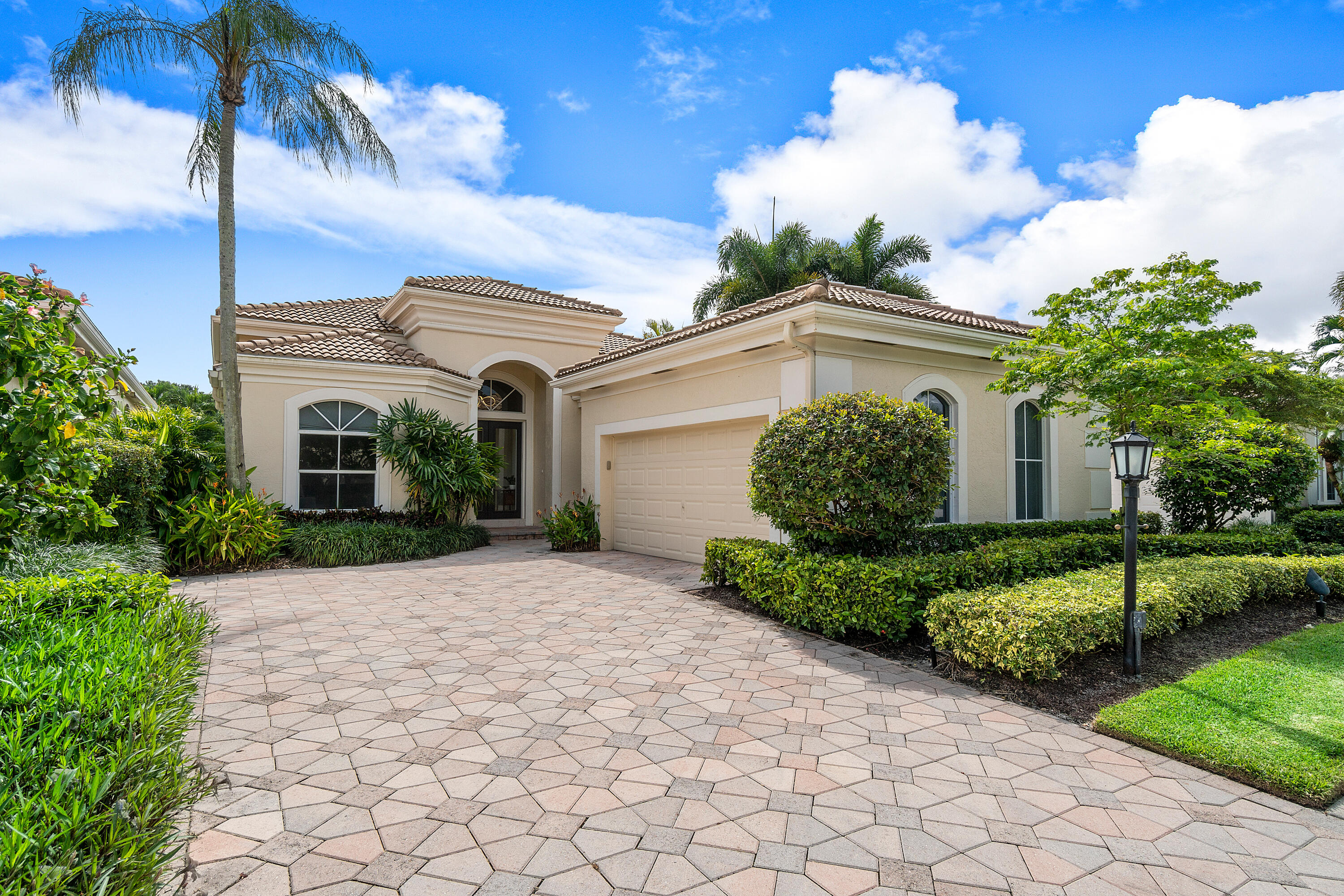 003-112IsleDrive-PalmBeachGardens-FL-334