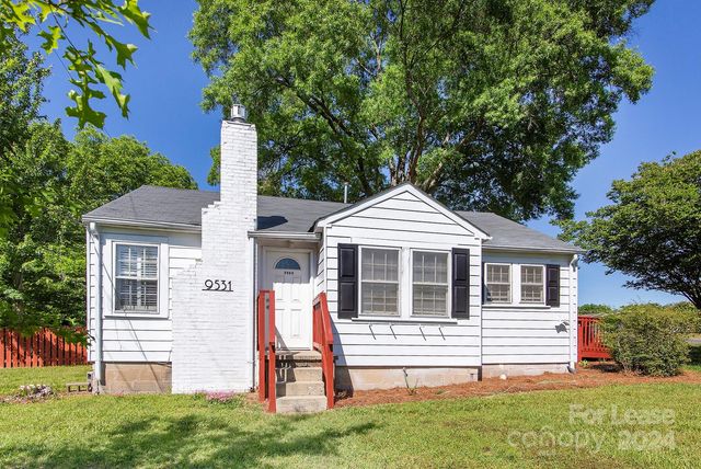 $2,200 | 9531 Idlewild Road | Marshbrooke