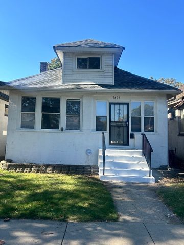 $315,000 | 7606 South Luella Avenue | South Shore