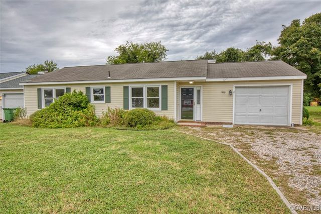 $199,875 | 7579 Bellehaven Drive | Gloucester Point