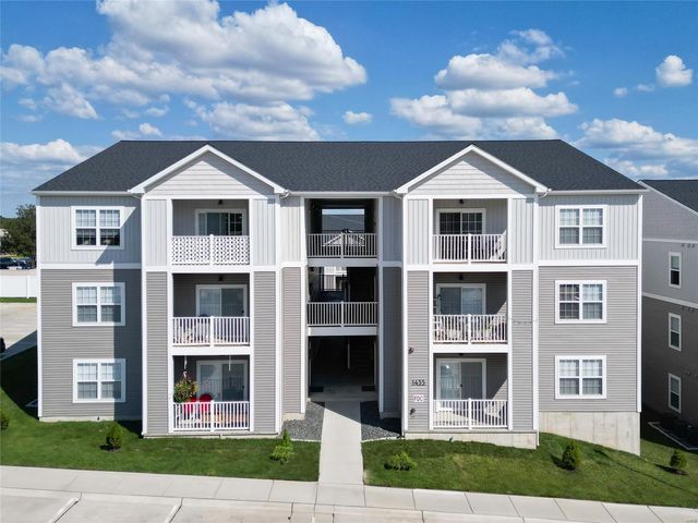 $1,425 | 1431 Park West Court, Unit 101 | Imperial Township - Jefferson County