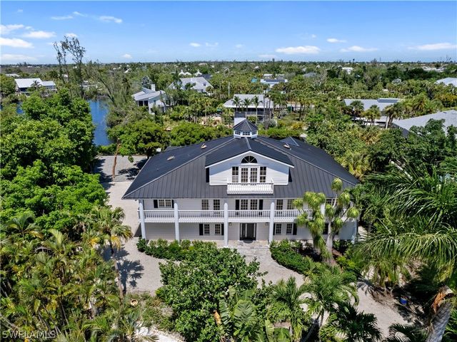 $1,579,000 | 9439 Cotten Court | Periwinkle Way