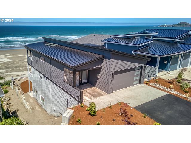 $2,500,000 | 1515 Northwest Spring Street | Newport Temporary