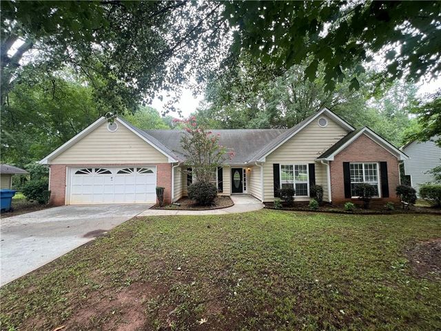 $319,900 | 3510 Tiffany Drive Southeast