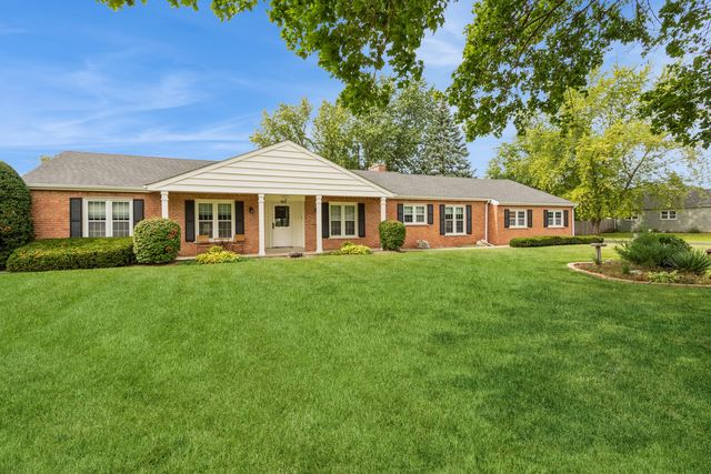 $414,900 | 1505 Palamino Drive | McHenry Township - McHenry County