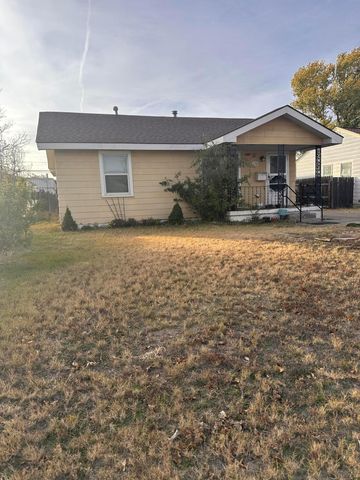 $139,900 | 1722 South Highland Street | Johnson