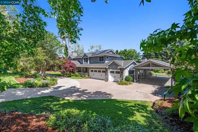 $2,995,000 | 2934 Comistas Drive | Northgate