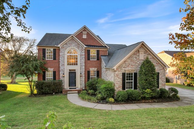 $699,900 | 1063 Avery Trace Circle | Hendersonville