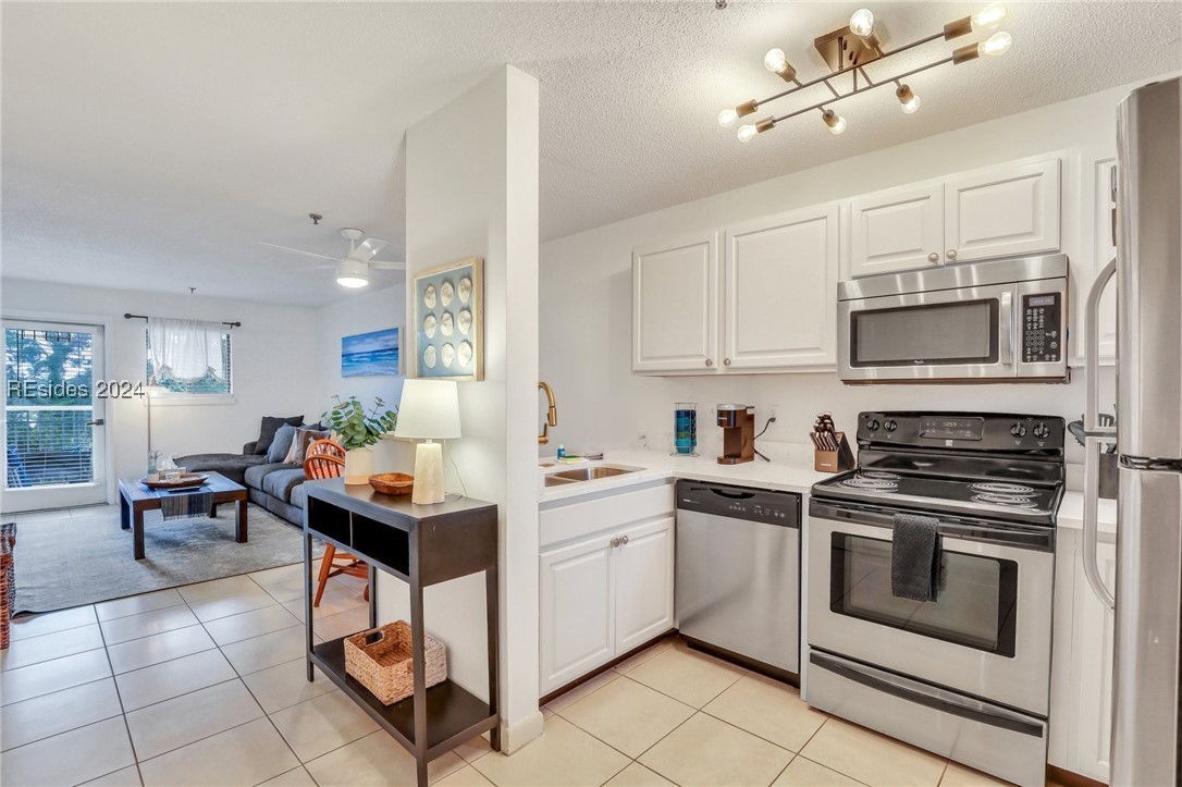 Tastefully renovated kitchen