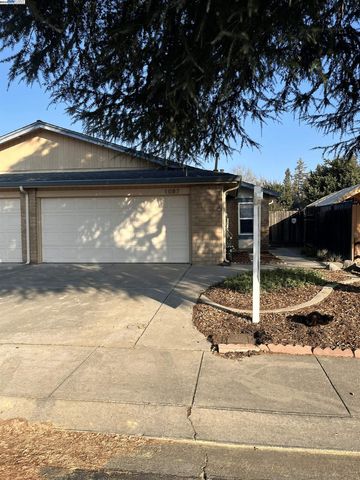 $2,300 | 1087 Aspen Drive | Manteca