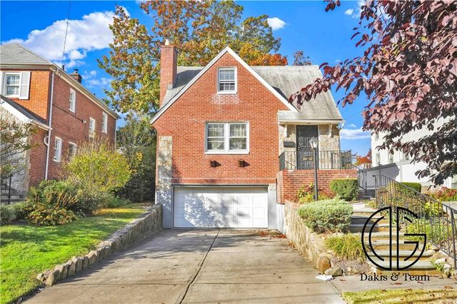 $1,800,000 | 86-32 Avon Street | Jamaica Estates