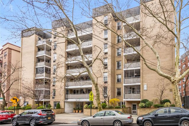 $175,000 | 142-20 84th Drive, Unit 1K | Briarwood