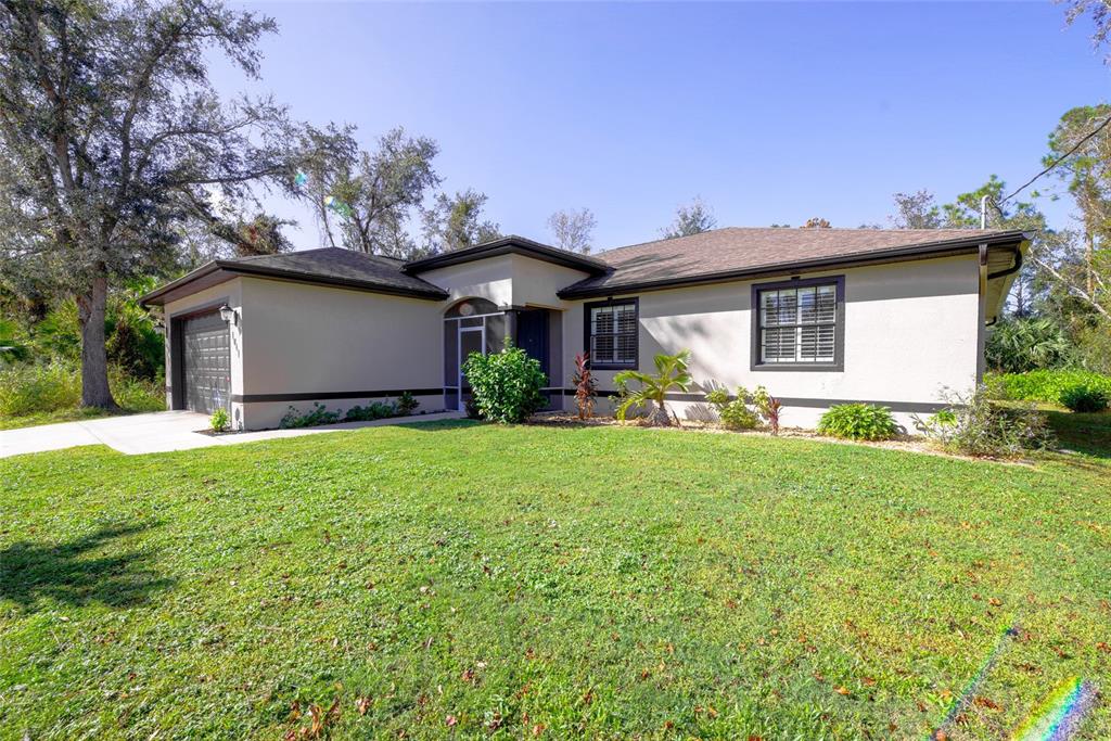 BEAUTIFUL CURB APPEAL!