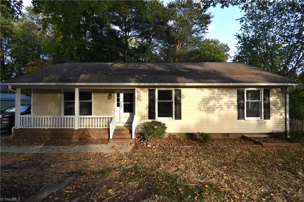 Welcome to 3002 Amidon Dr. This home has fresh paint and new carpet as well as refinished floors.