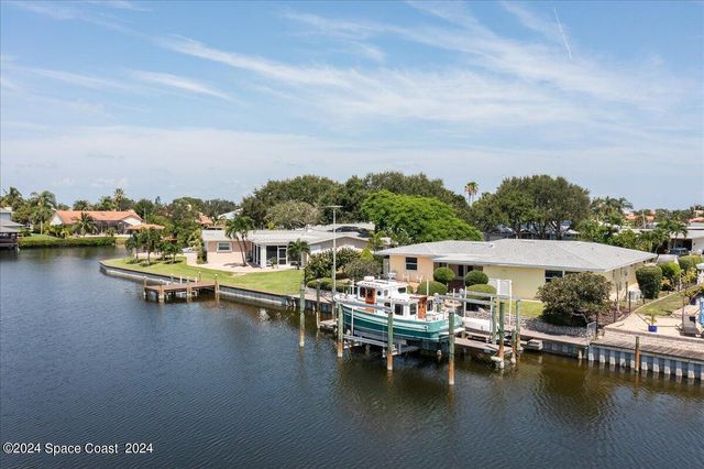 $895,000 | 472 Bridgetown Court | South Patrick Shores