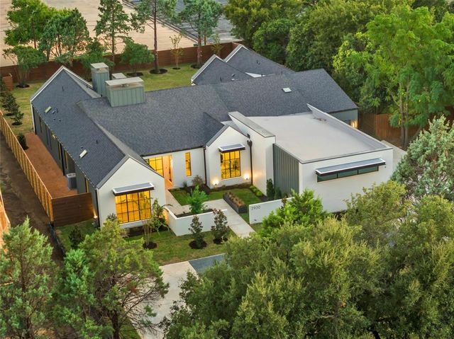 $2,395,000 | 2930 Sunbeck Circle North | Central Farmers Branch