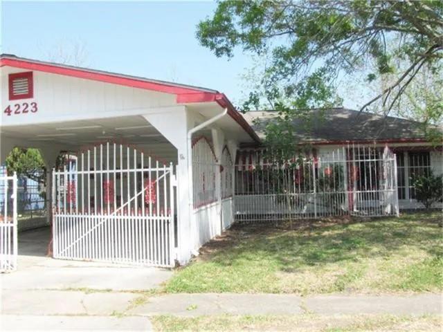 a view of house with balcony