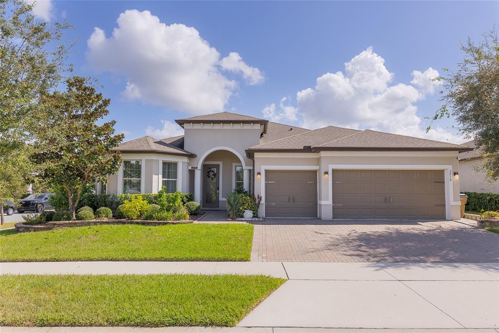 1 story  home,  exterior of the home