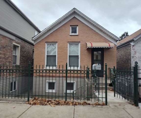 $350,000 | 3338 South Bell Avenue | McKinley Park